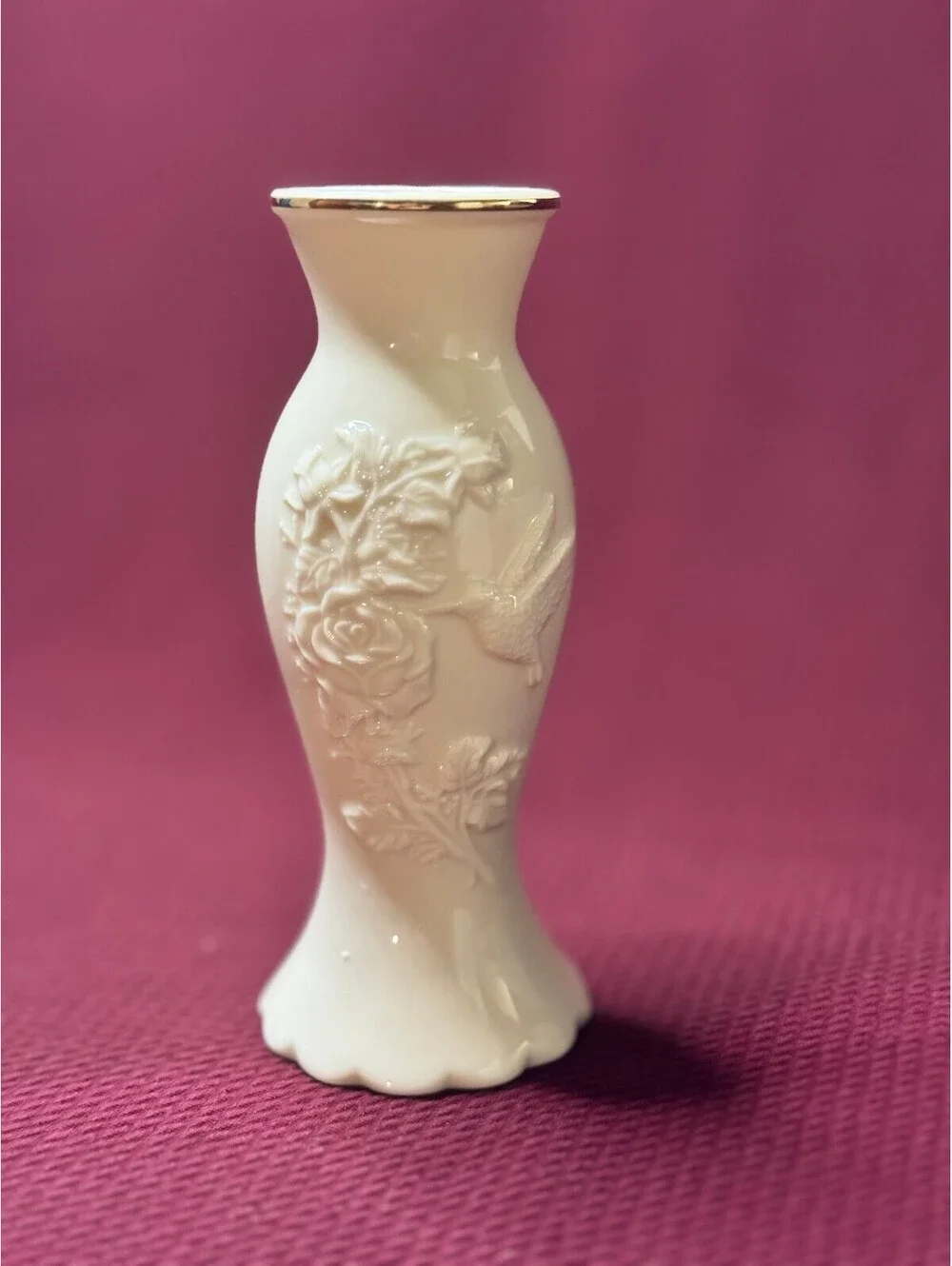 Vintage Lenox Hummingbird & Rose Bud Vase Ivory Porcelain 24K Gold Trim 5.75